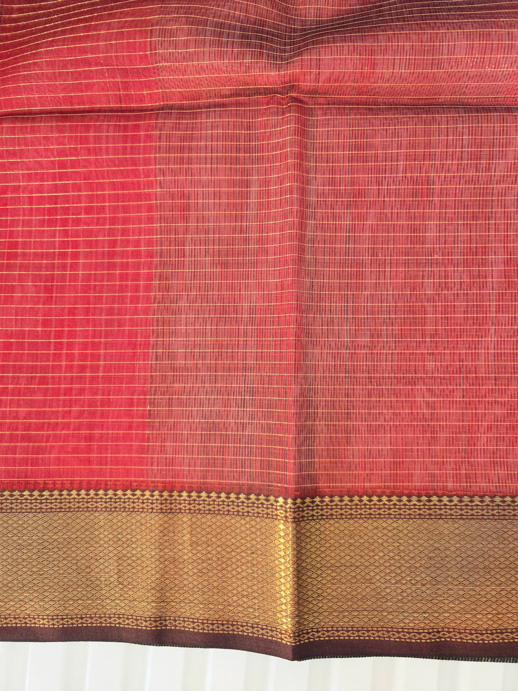 Pure Handwoven Maheshwari Silk Cotton Zari Check Saree – Red
