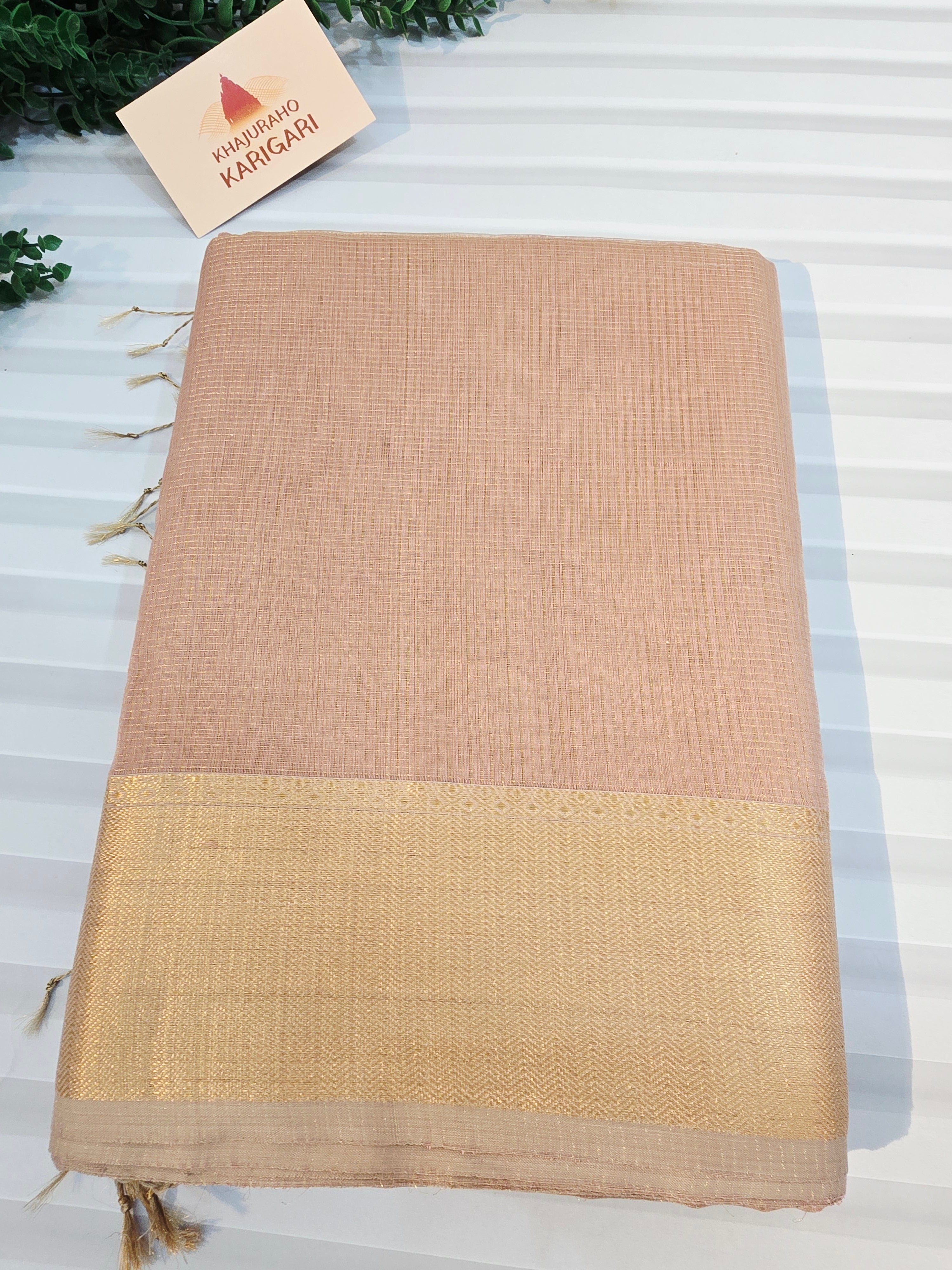 Pure Handloom Maheshwari Zari checks Saree Rose Gold