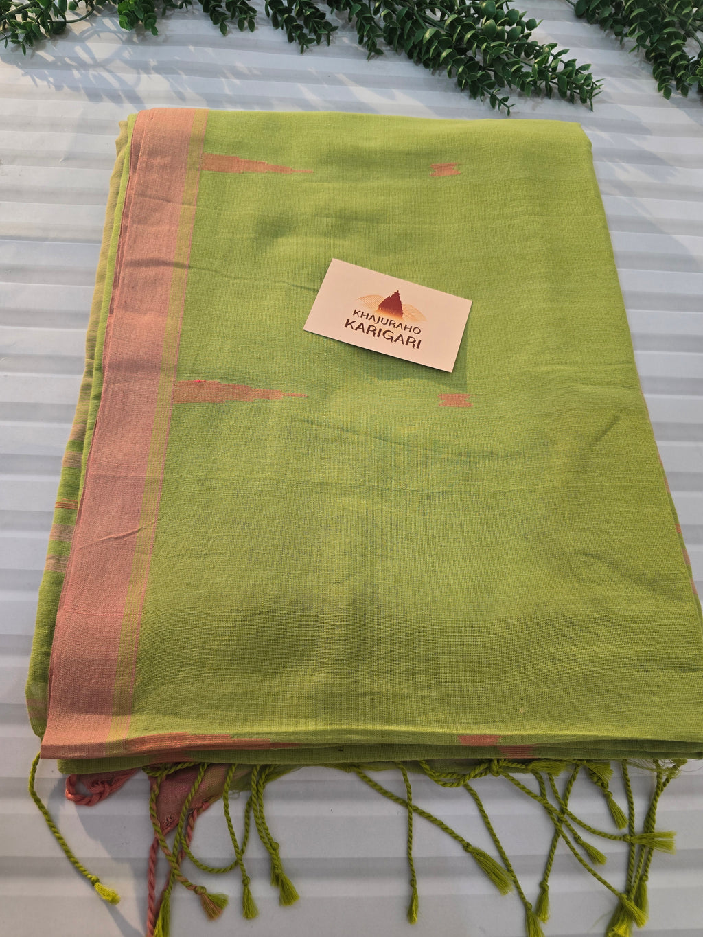 Pure Handwoven Mul Cotton Jamdani - Green