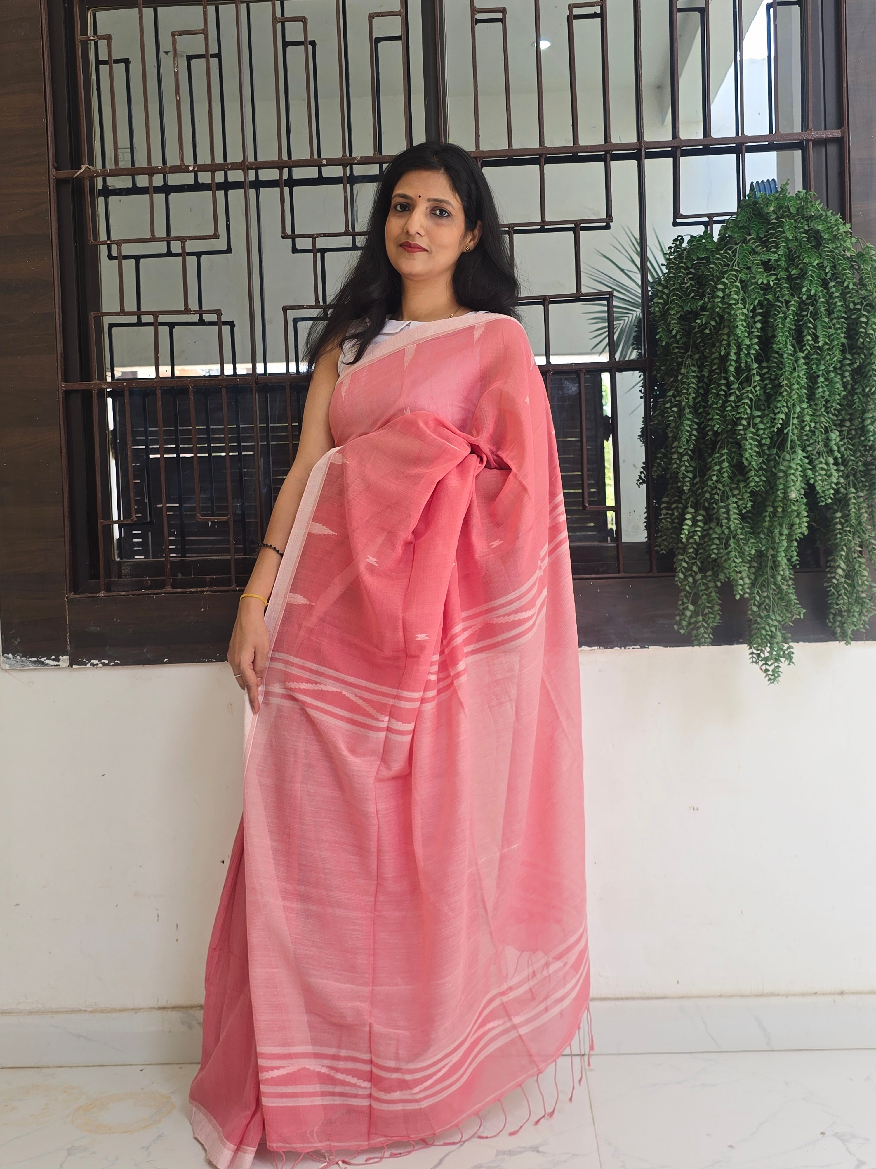 Pure Handwoven Mul Cotton Jamdani - Peach
