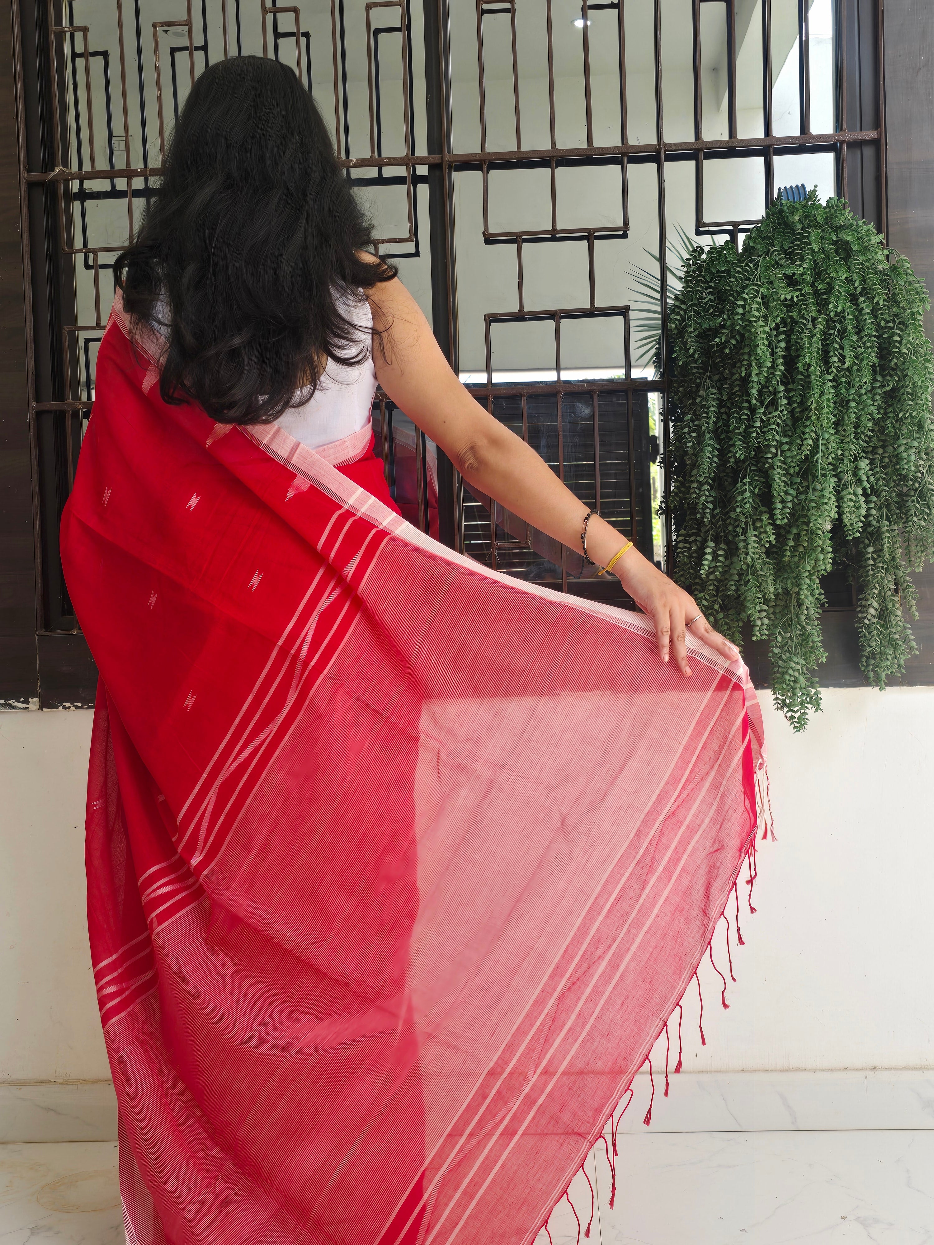 Pure Handwoven Mul Cotton Jamdani - Red