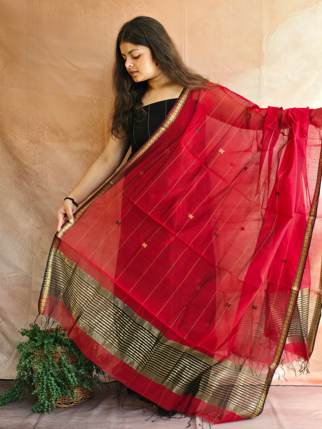 Pure Handwoven Maheshwari Kurta Dupatta Set - Black Red