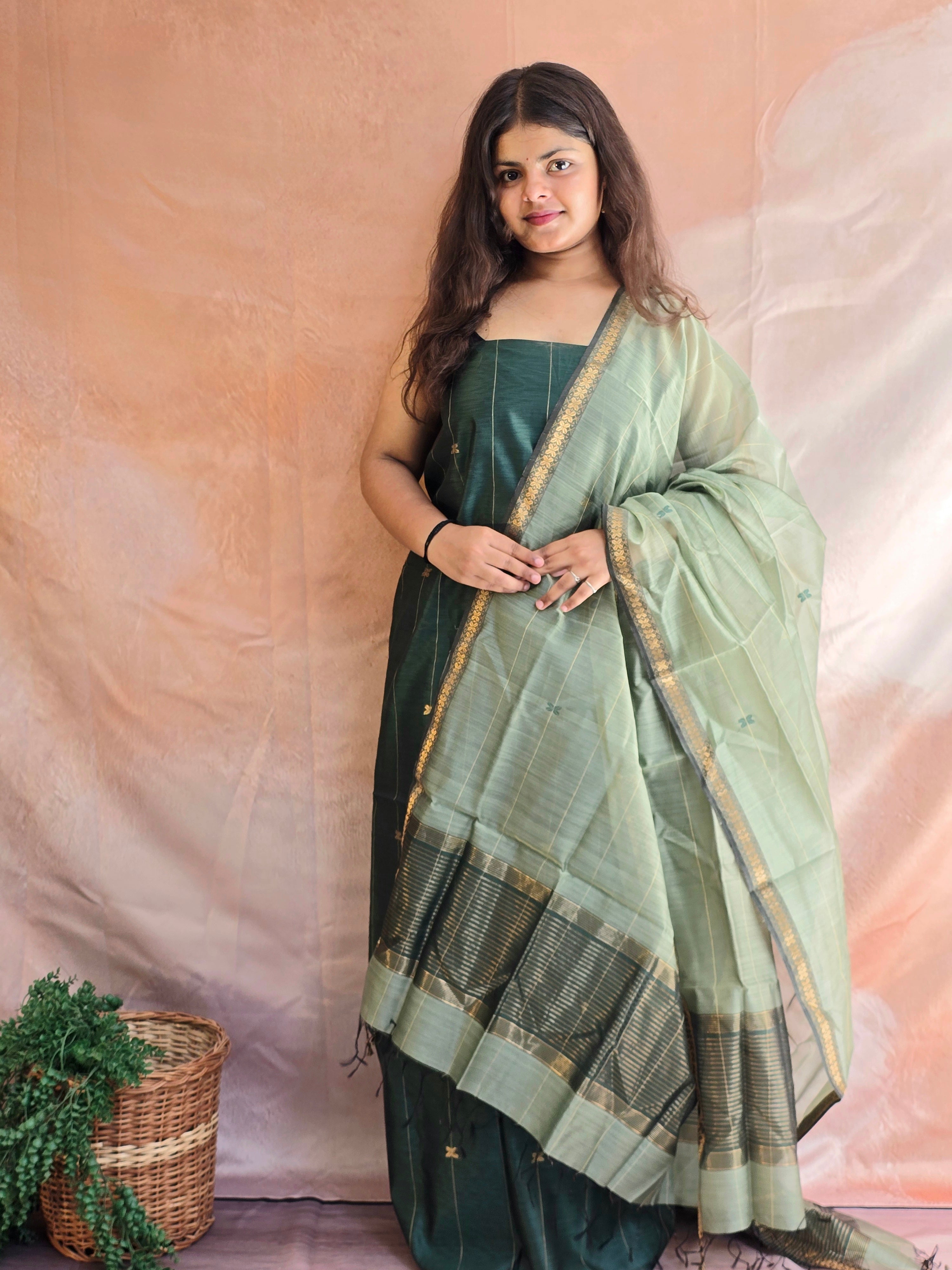 Pure Handwoven Maheshwari Kurta Dupatta Set