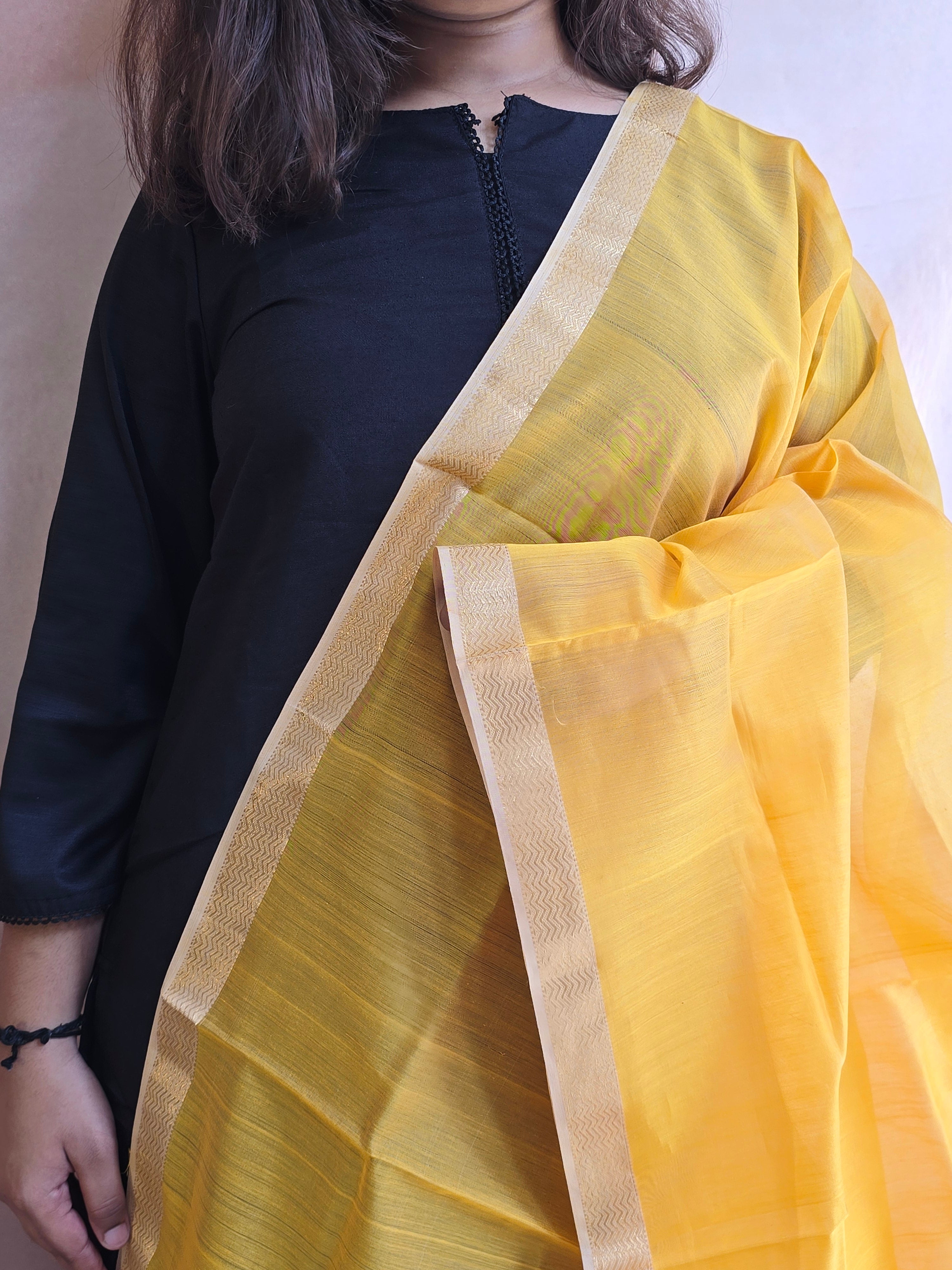 Handwoven Maheshwari Silk-Cotton Dupatta with Zari Border - Yellow