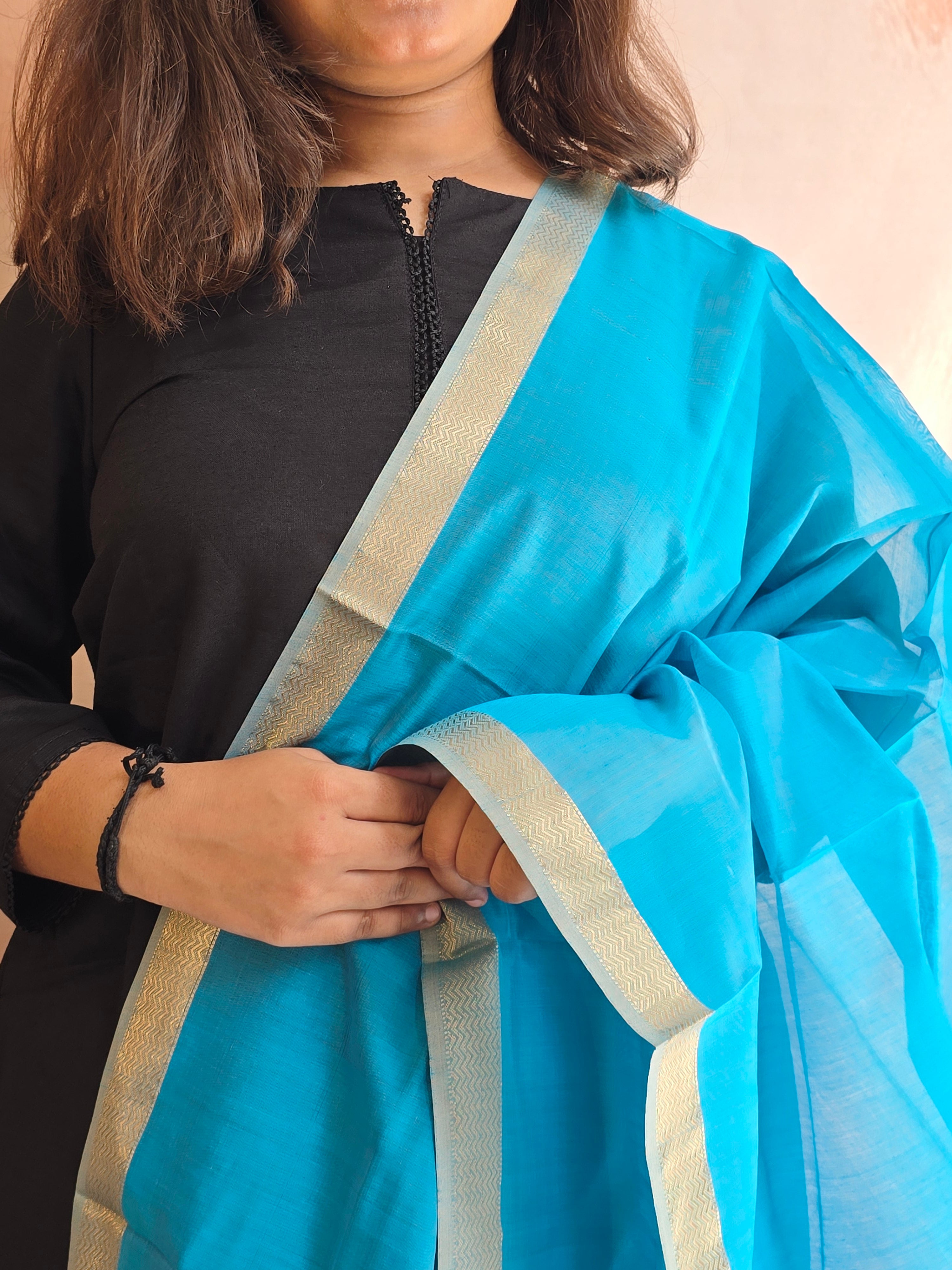 Handwoven Maheshwari Silk-Cotton Dupatta with Zari Border - Light Blue