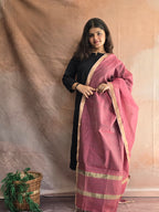 Handwoven Maheshwari Silk-Cotton Dupatta with Zari Border - Dusky Pink
