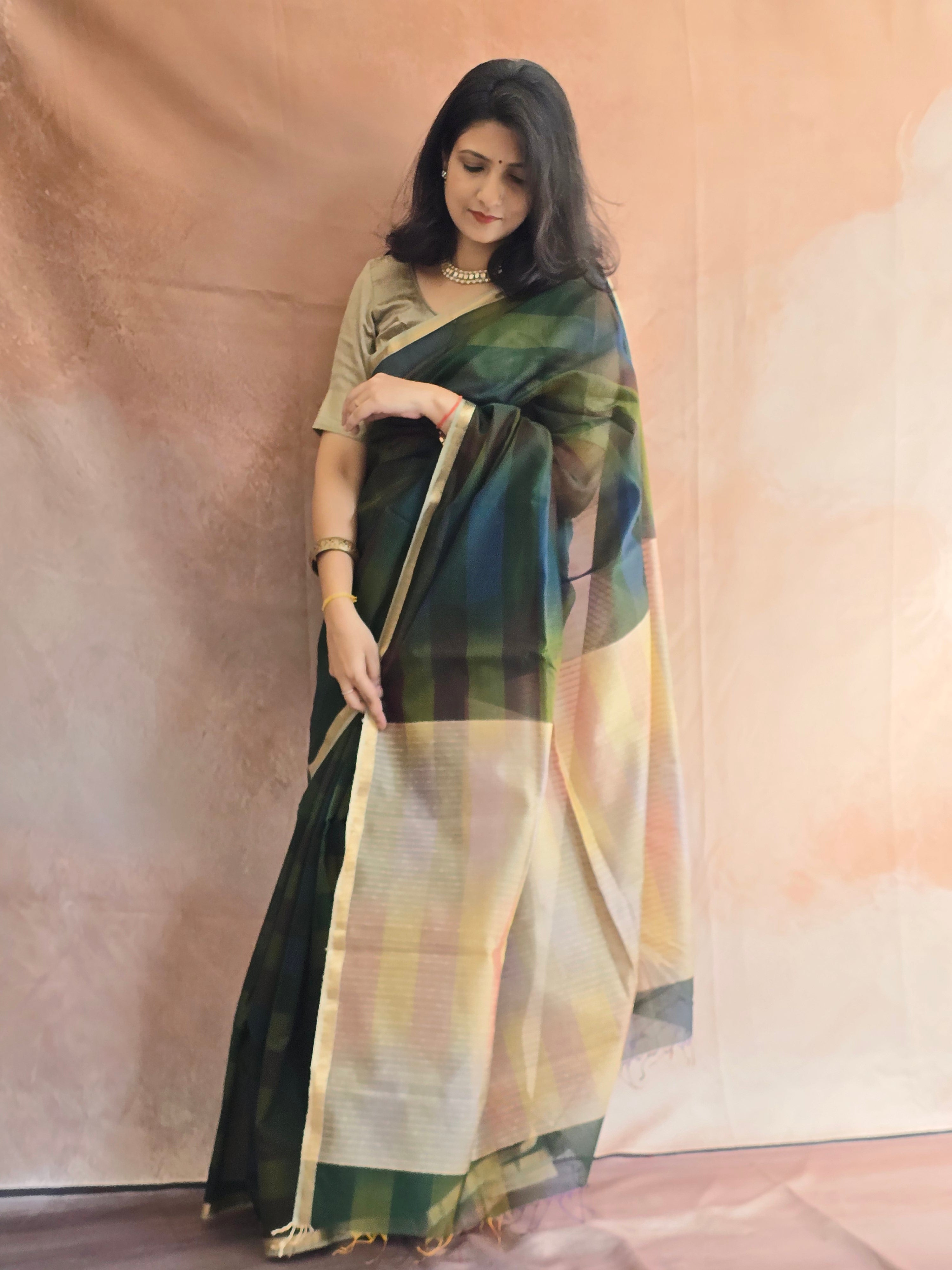 Pure Handwoven Maheshwari Saree with Ghicha Pallu – Shaded Green