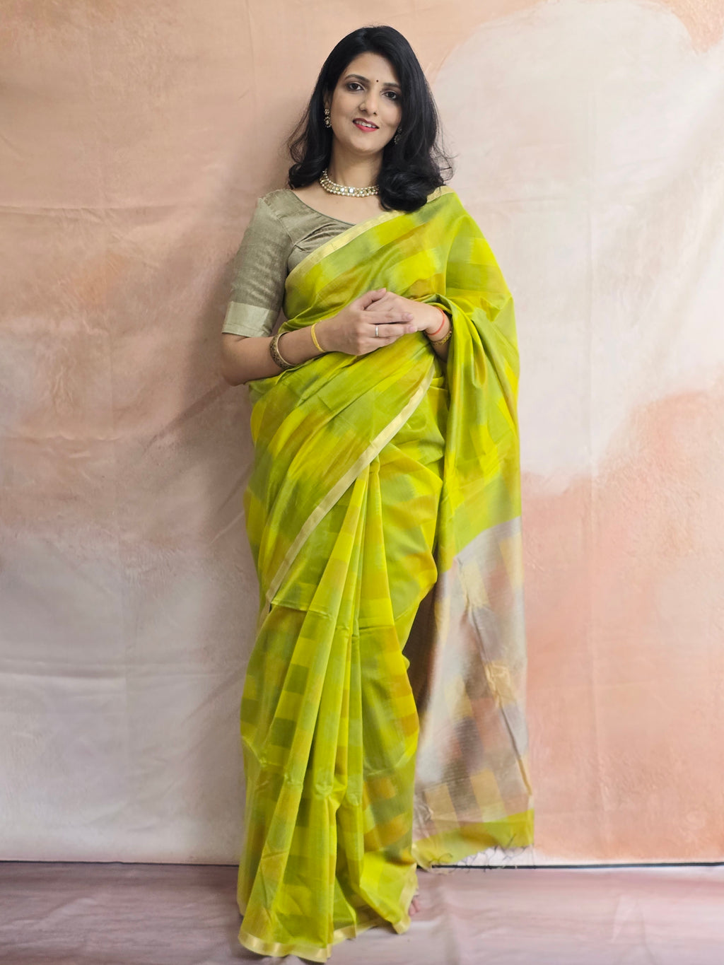 Pure Handwoven Maheshwari Saree with Ghicha Pallu and Blouse - Neon Green
