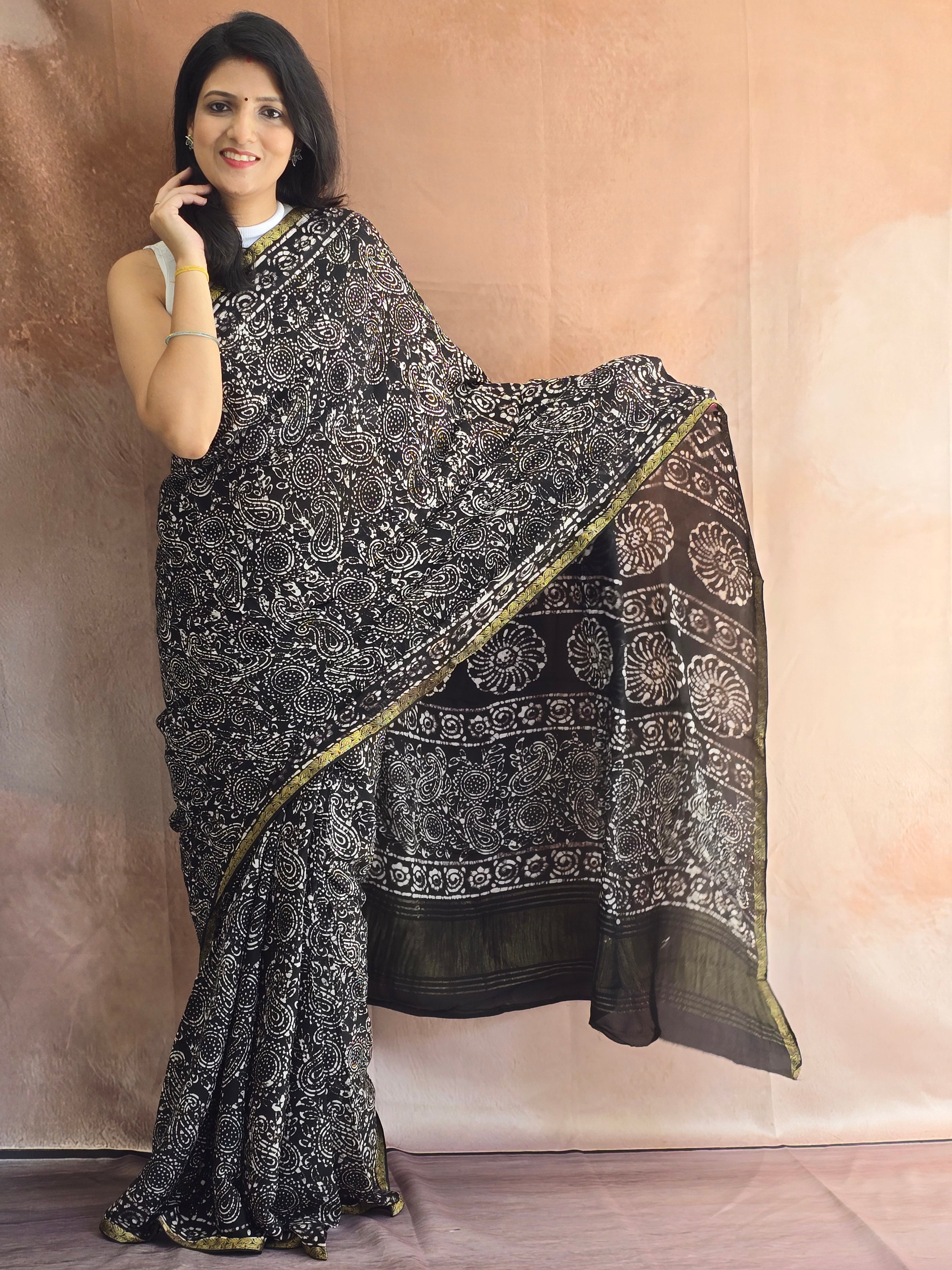 Hand Batik Printed Chinon Saree with Blouse Piece - Black