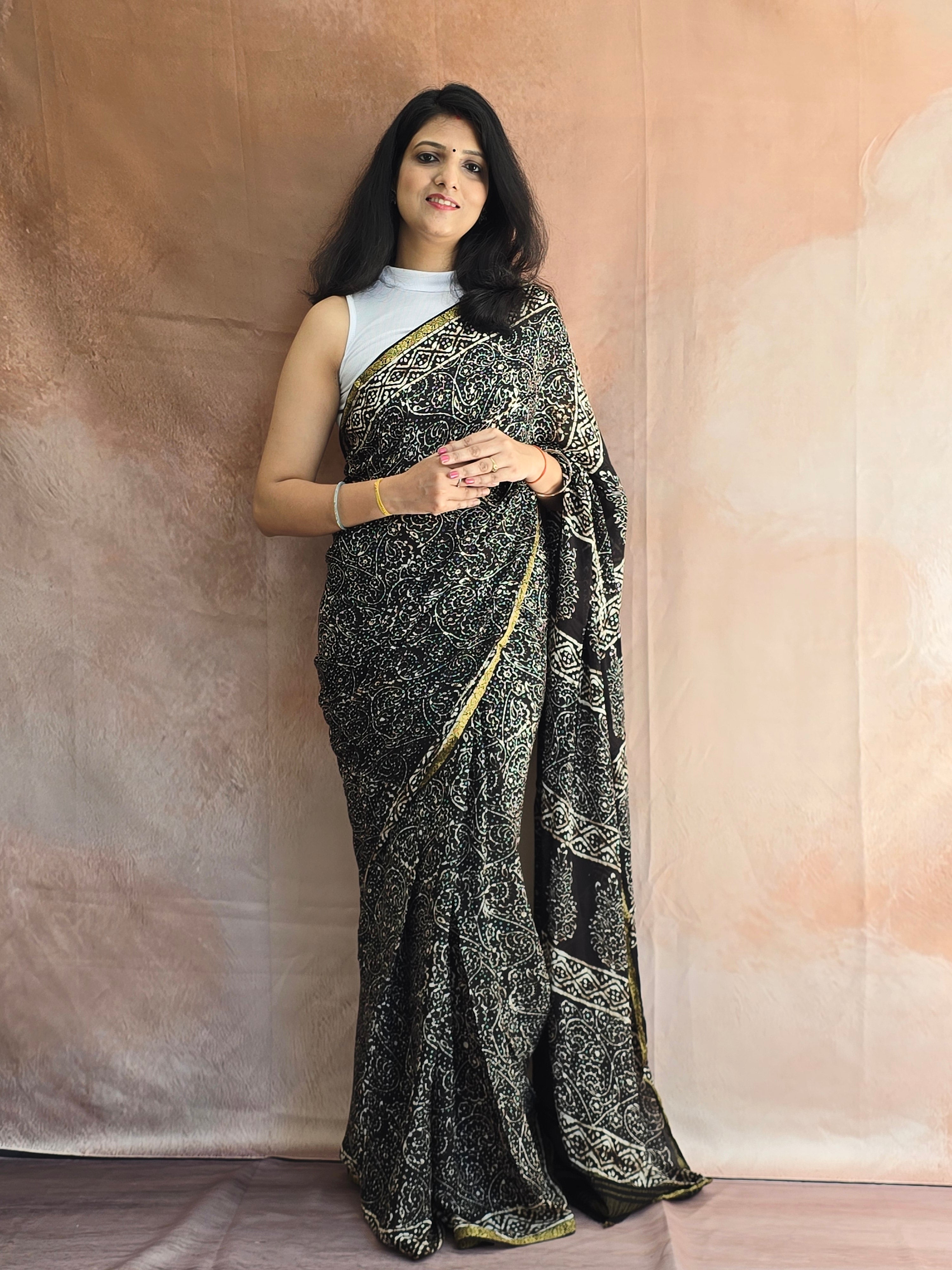 Hand Batik Printed Chinon Saree with Blouse Piece - Black