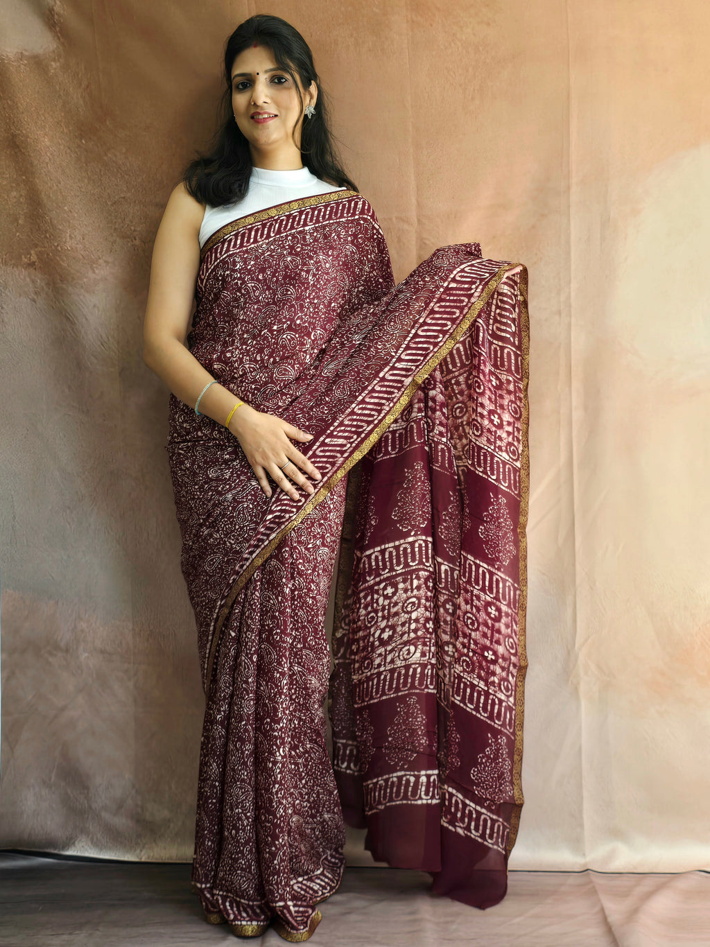 Hand Batik Printed Chinon Saree with Blouse Piece - Wine
