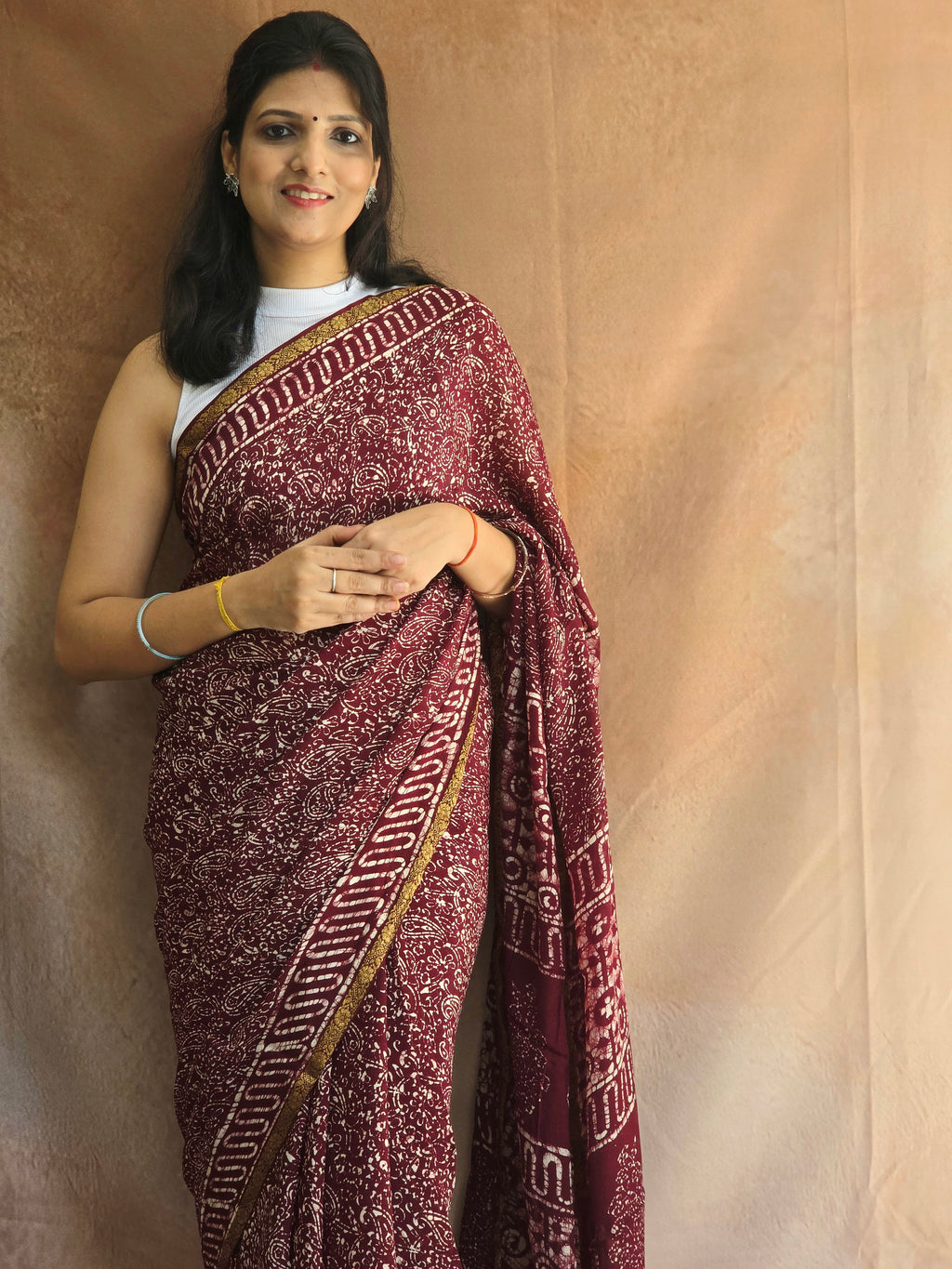 Hand Batik Printed Chinon Saree with Blouse Piece - Wine