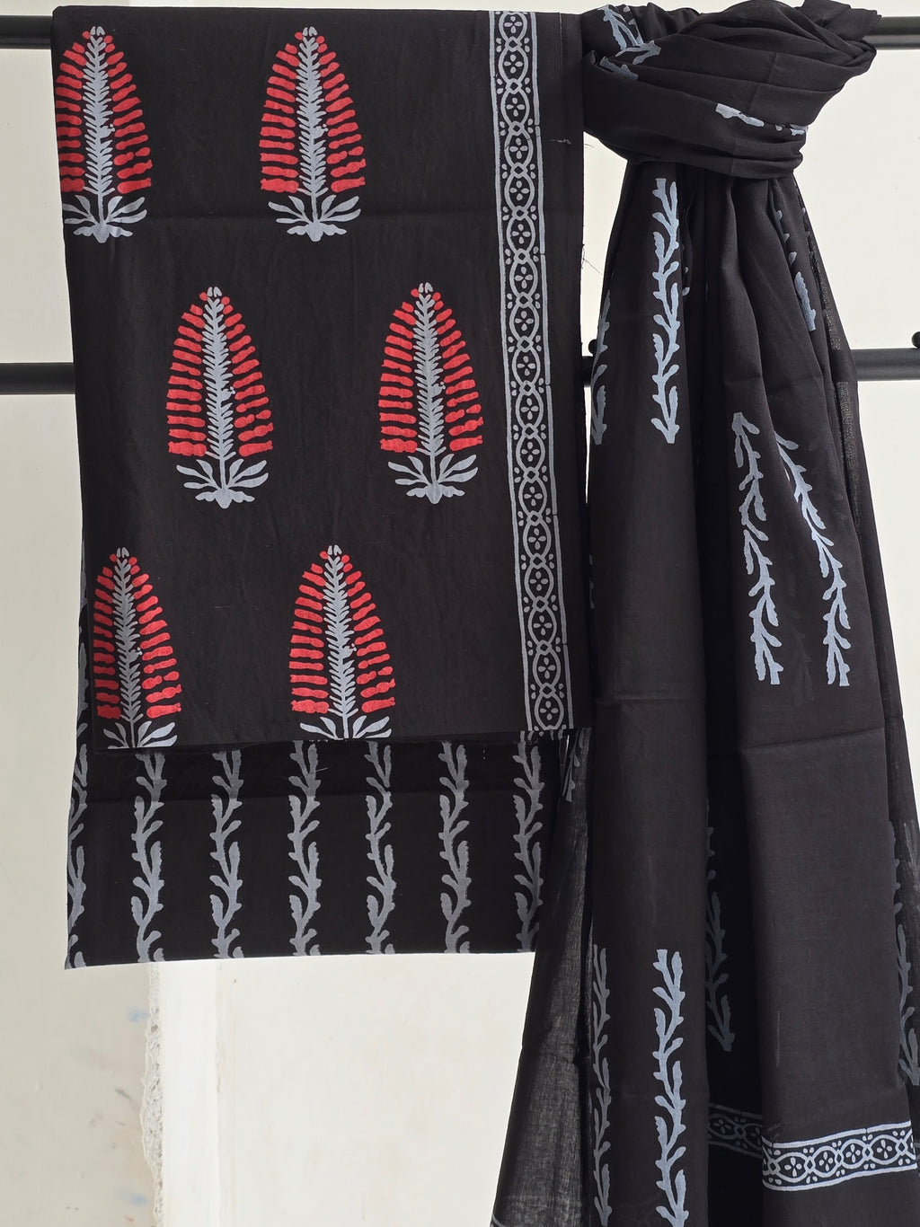 Handblock Printed Mul Cotton Dress Material Set - Black Leaf Motif