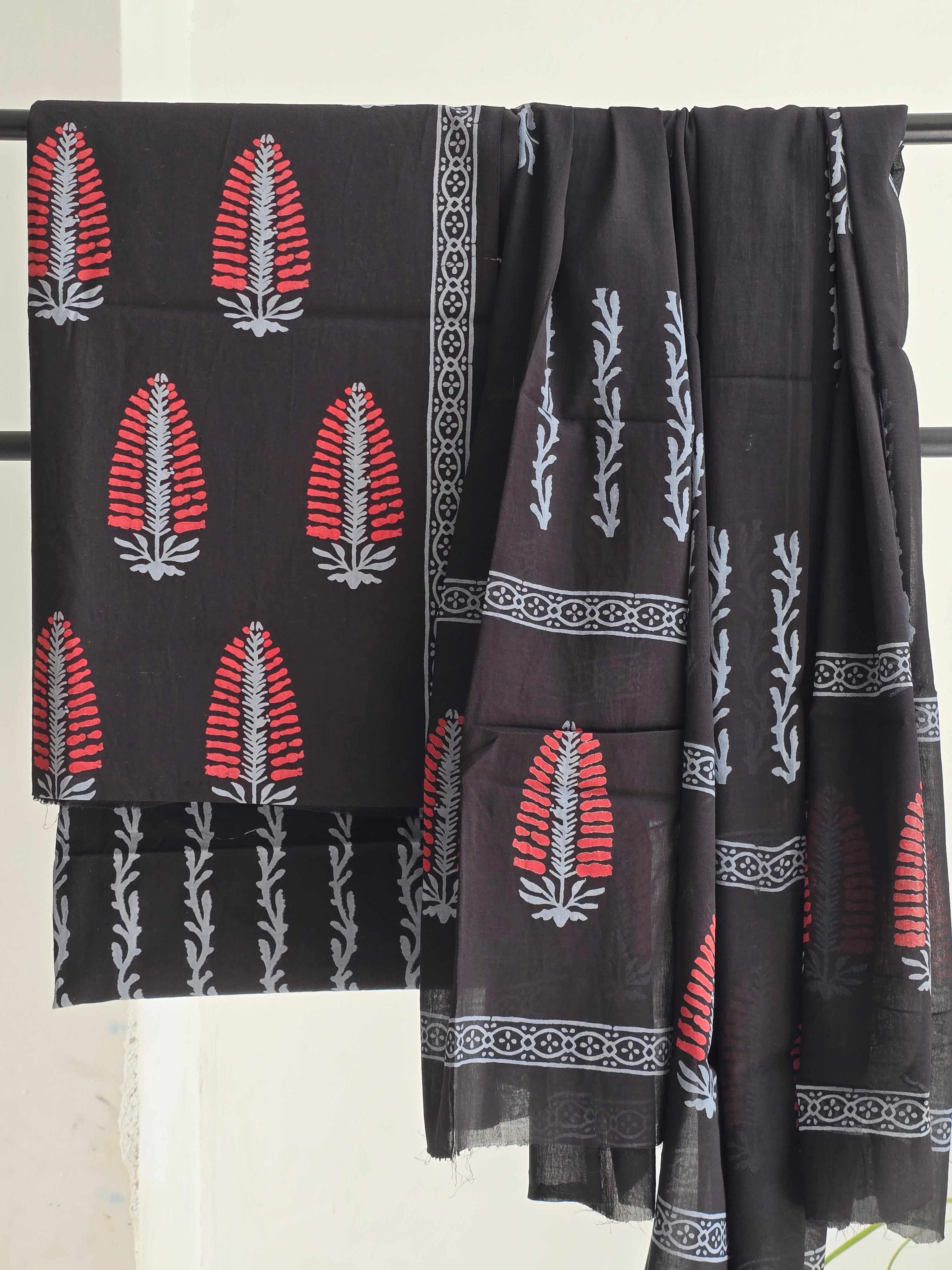 Handblock Printed Mul Cotton Dress Material Set - Black Leaf Motif