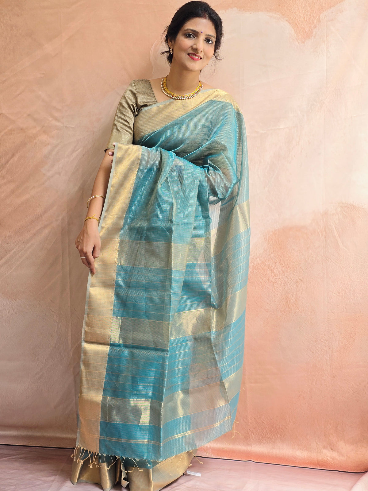 Pure Handloom Maheshwari Small Check Saree - Sky Blue