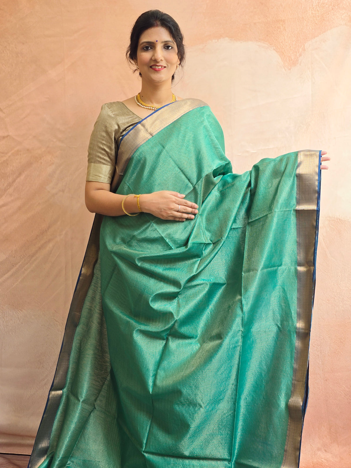 Pure Handloom Maheshwari Zari Checks Saree | Sea Green