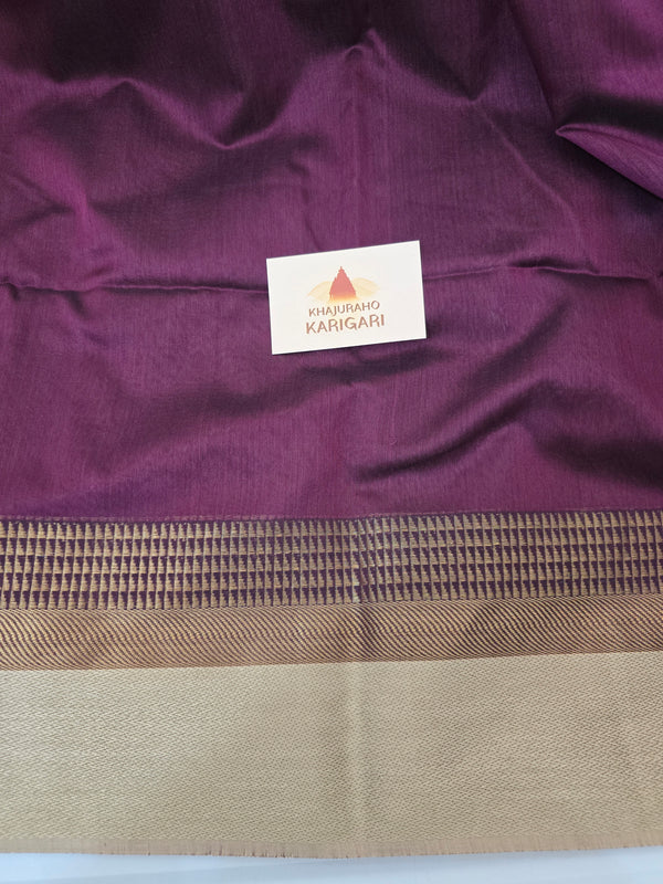 Pure Handwoven Maheshwari Silk Cotton Saree with Broad Antique Gold Zari Border – Wine