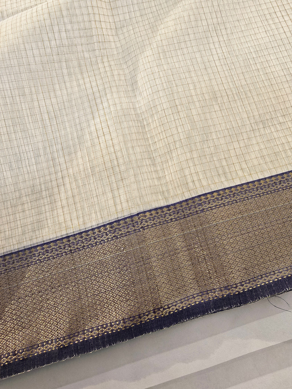 Pure Handwoven Maheshwari Zari Check Saree – Offwhite Blue