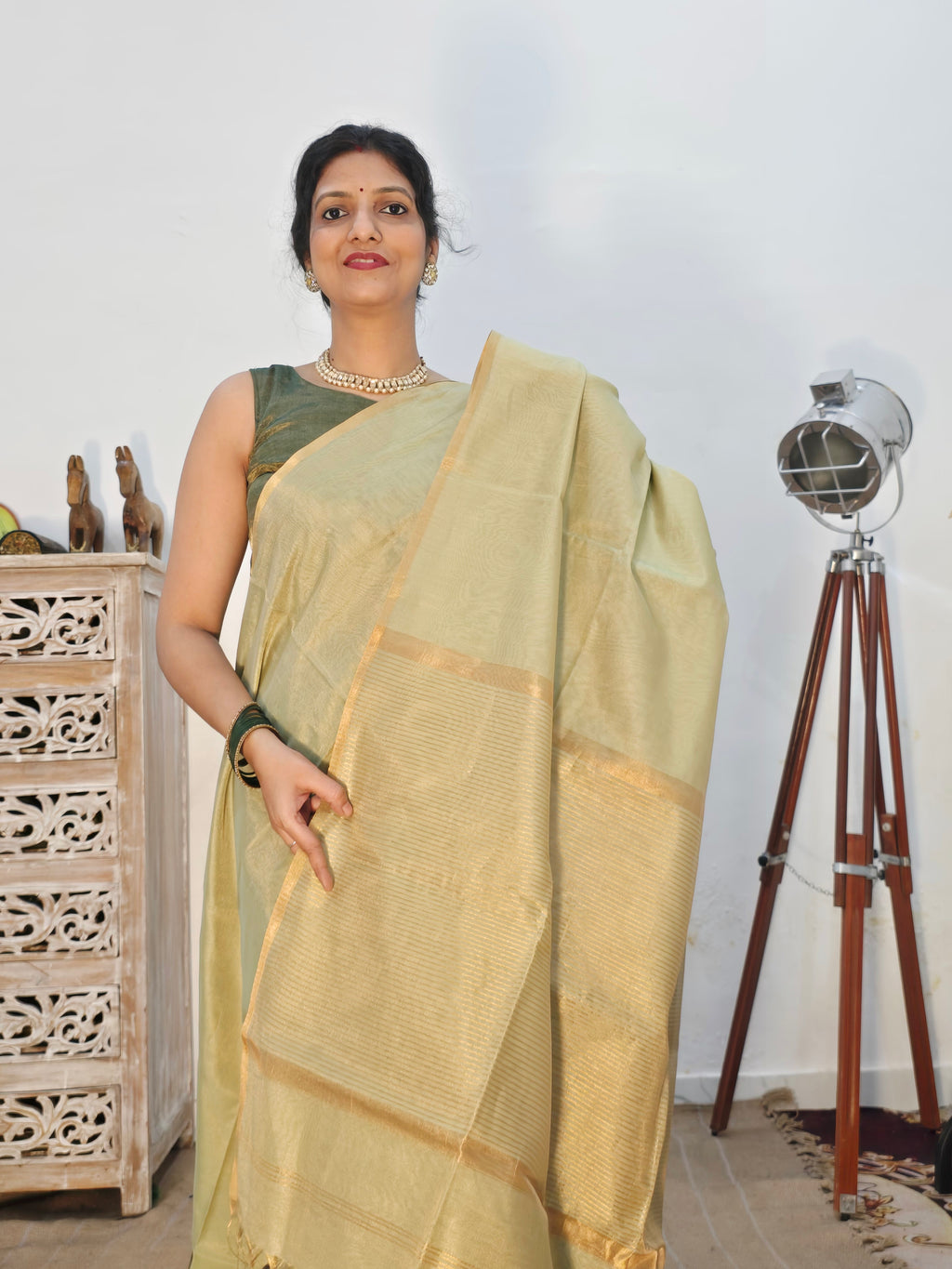 Maheshwari Tissue Silk Cotton Saree with Zari Striped Pallu - Light Green