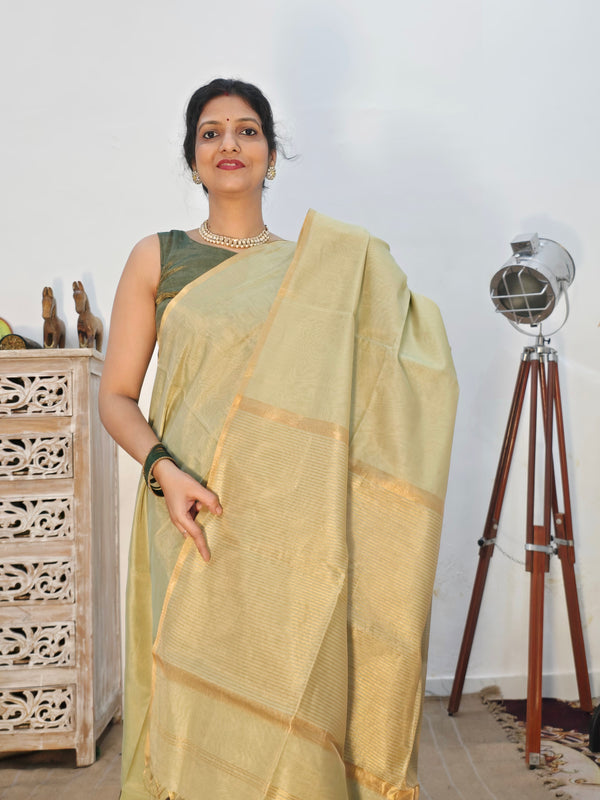 Maheshwari Tissue Silk Cotton Saree with Zari Striped Pallu - Light Green