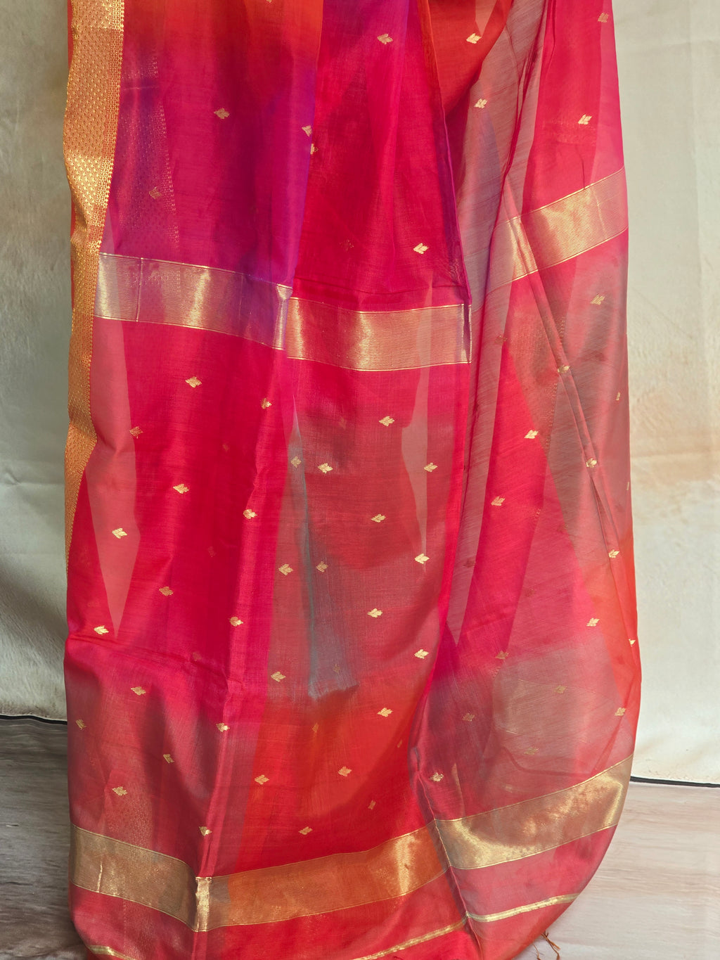 Pure Handwoven Maheshwari Multi Shade Saree with Diya Motifs and Zari border - Red