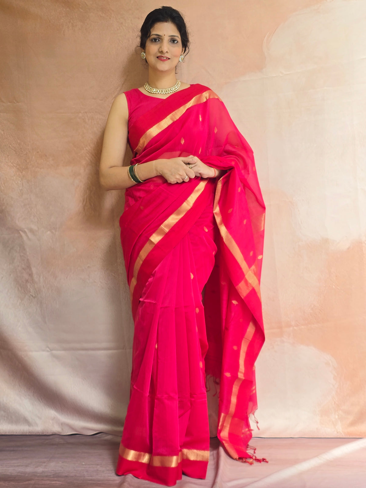 Rani Pink Handwoven Maheshwari Saree with Gold Zari Butis