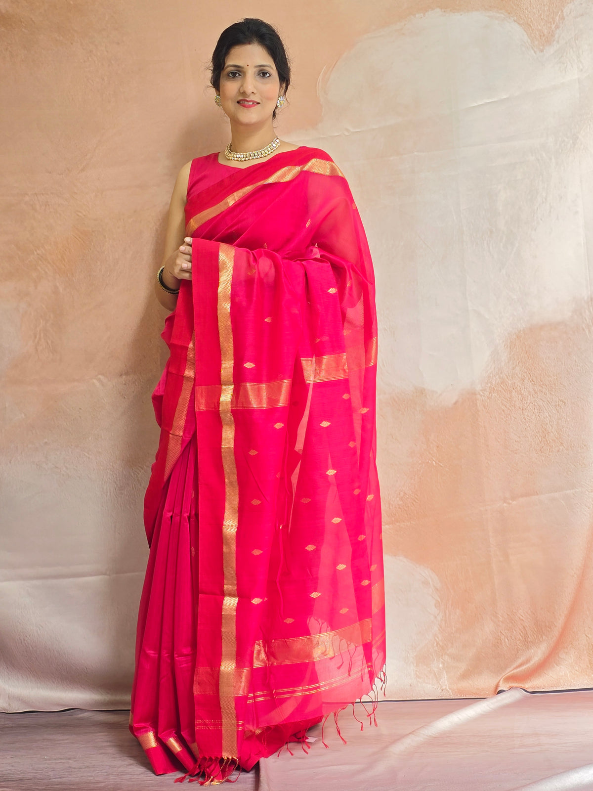 Rani Pink Handwoven Maheshwari Saree with Gold Zari Butis