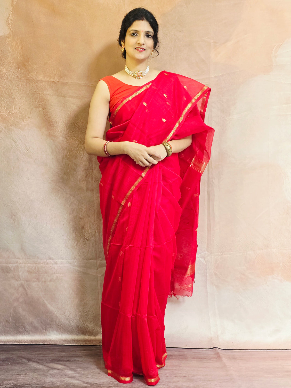 Maheshwari Saree Arrow motifs - Red
