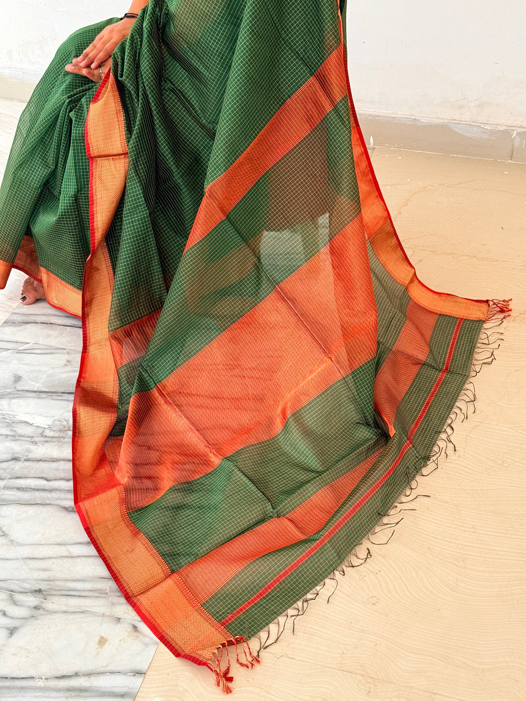Pure Handwoven Maheshwari Zari Check Saree - Green