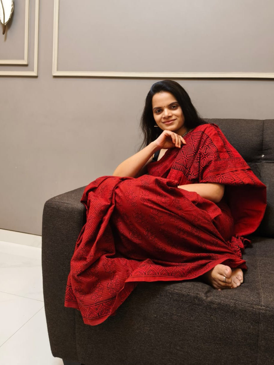 Bagh Hand Block Print Mul Cotton Saree – Red and Black