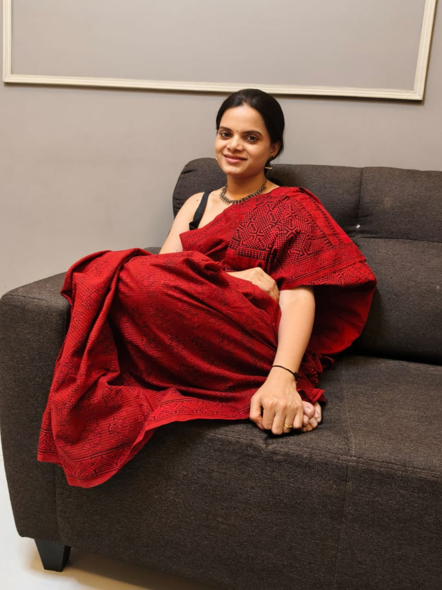 Bagh Hand Block Print Mul Cotton Saree – Red and Black