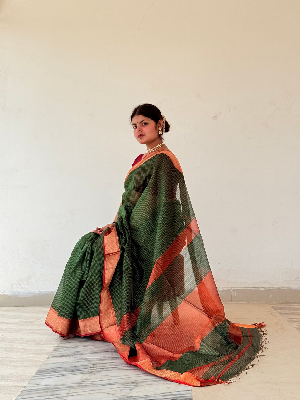 Pure Handwoven Maheshwari Zari Check Saree - Green