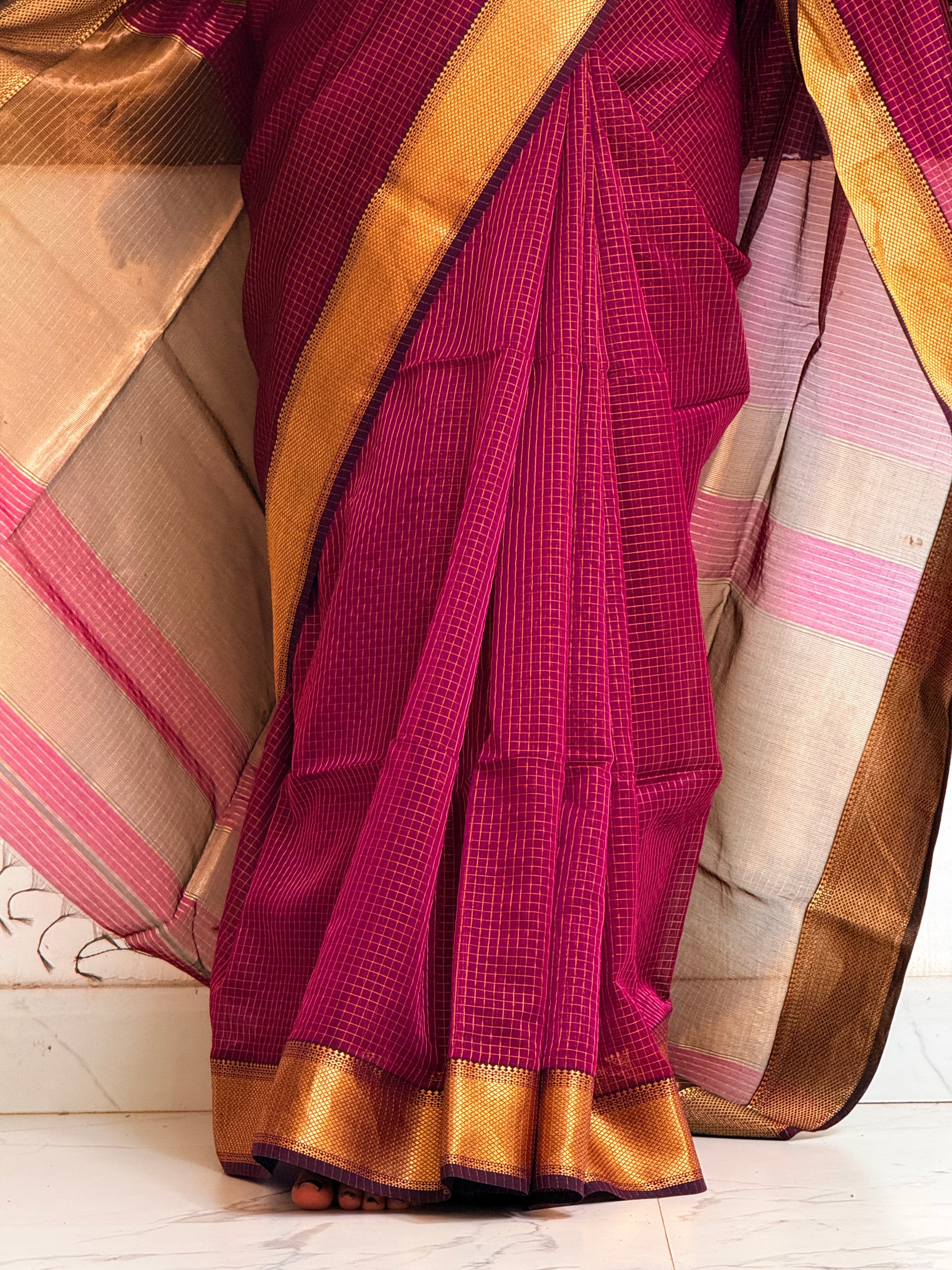 Pure Handwoven Maheshwari Silk Cotton Zari Check Saree – Purple