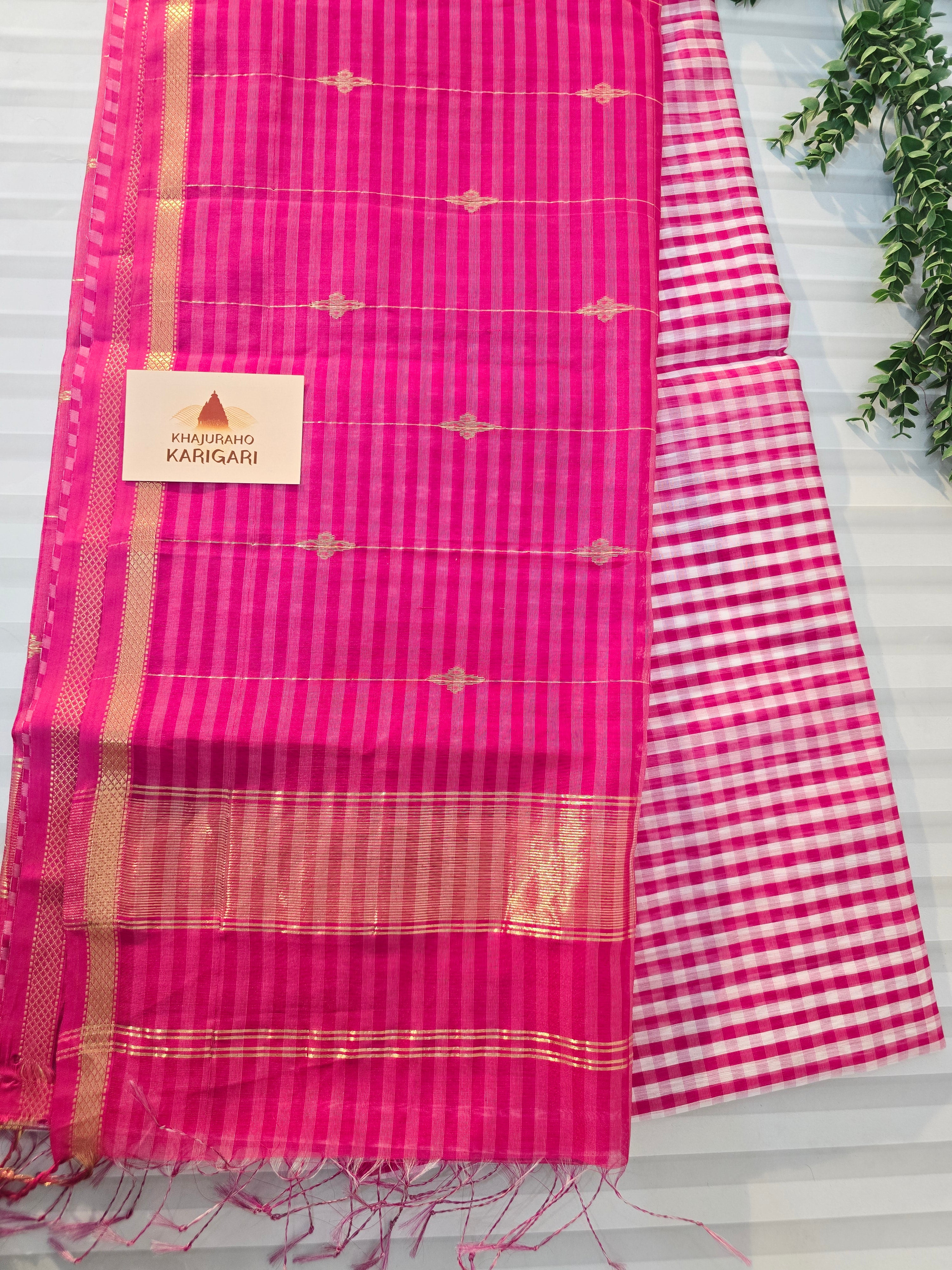 Pure Handwoven Maheshwari Check Saree in Pink & White