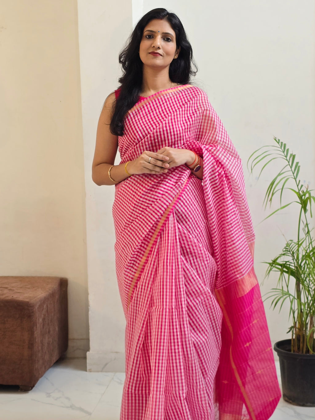 Pure Handwoven Maheshwari Check Saree in Pink & White